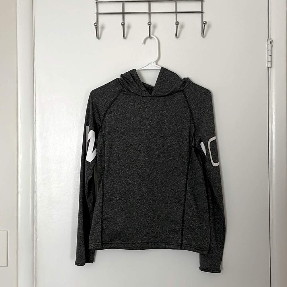 LIKE NEW - Heather grey workout hoodie!